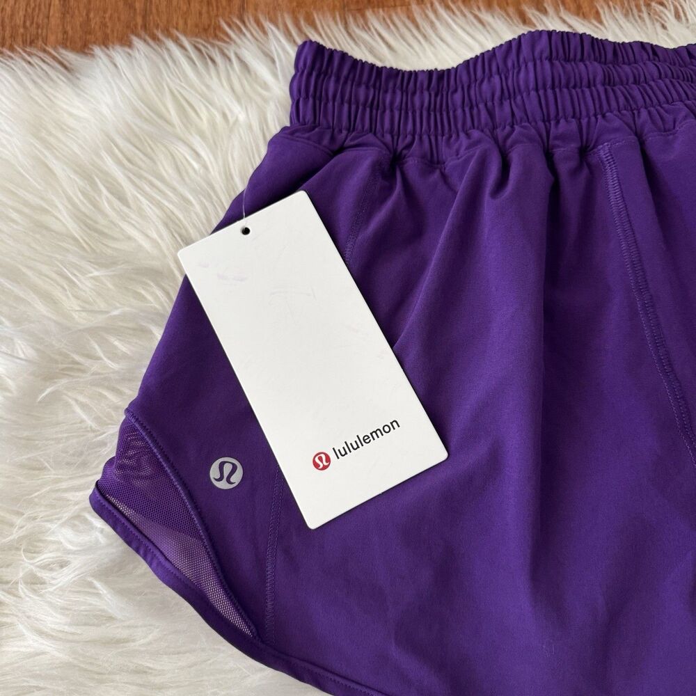 Lululemon Hotty Hot High Rise Shorts Women’s Sz 4 College Purple 2.5” Lined NWT - Picture 8 of 12